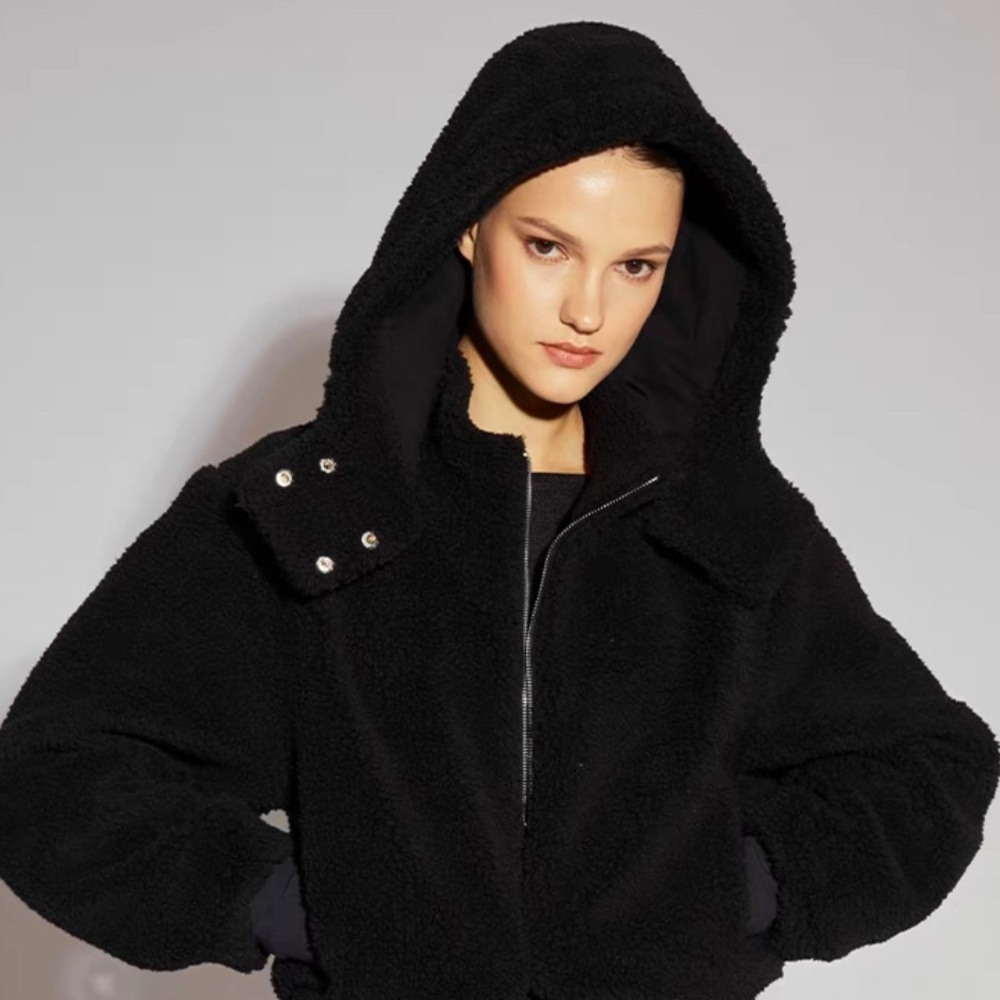 ALO INSPIRED BLACK SHERPA FOXY JACKET